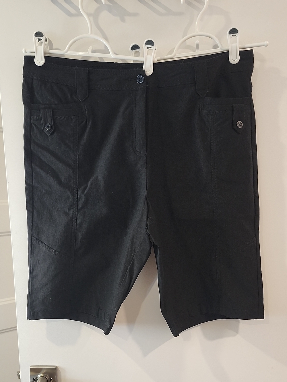 🔥 3/$25 🔥 Waist 18.5" Claire France Black Shorts For Women